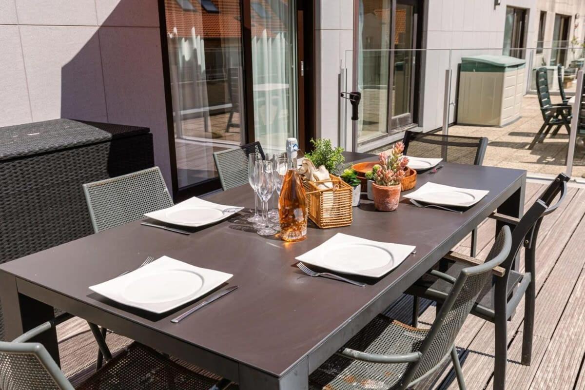 Huswell - Sunny Apartment In Knokke-Heist With Big Terrace Екстериор снимка
